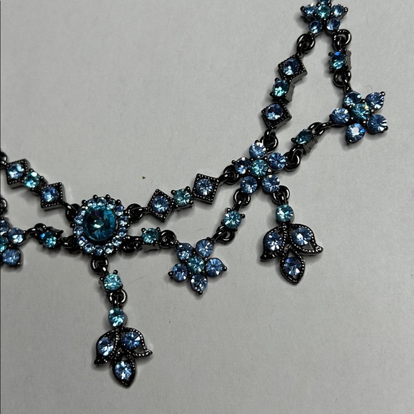 Silpada Designs Fine Sterling Silver Jewelry Blue Crystal Floral Necklace - Picture 5 of 13
